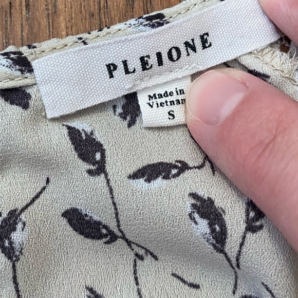 Pleione Floral Blouse Womens Small - Picture 2 of 10